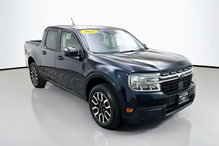 2022 Ford Maverick Lariat photo 1