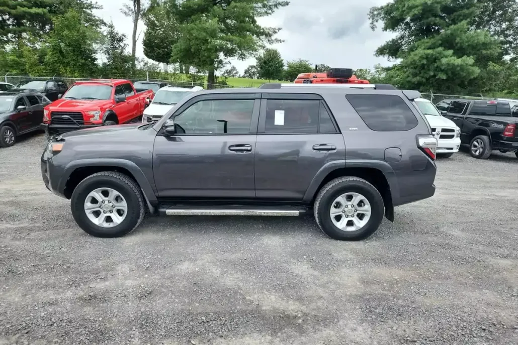 2019 Toyota 4Runner SR5 Premium photo 1