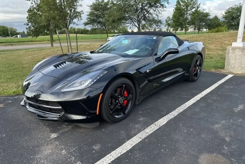 2015 Chevrolet Corvette Stingray 2LT photo 1