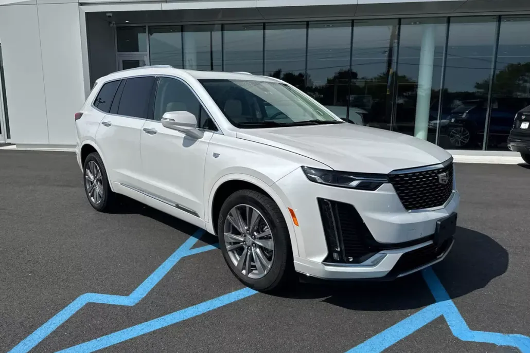 2023 Cadillac XT6 Premium Luxury photo 1