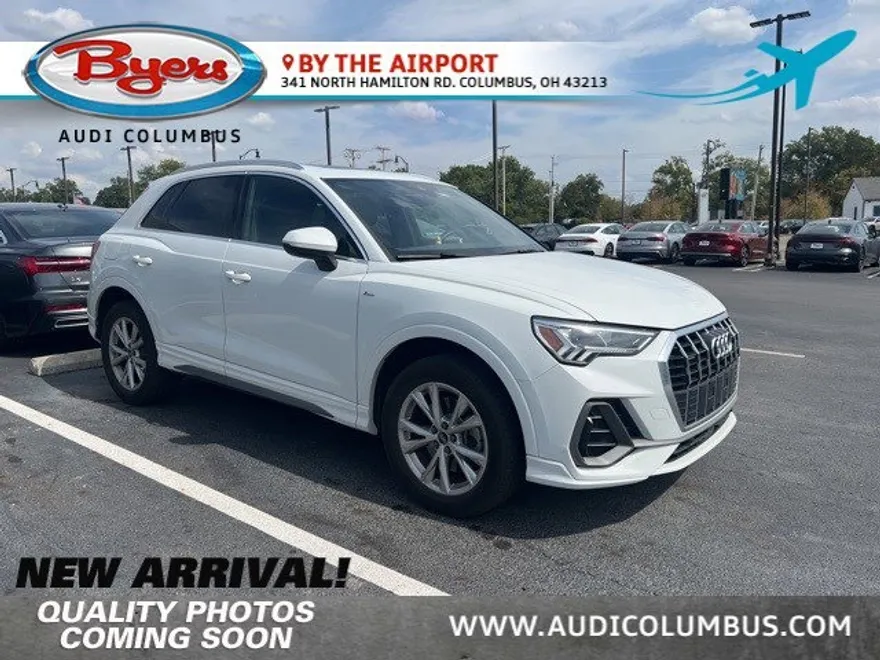 2022 Audi Q3 S line Premium Plus photo 1