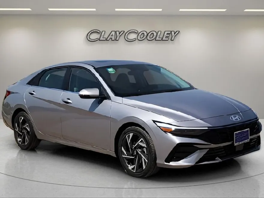 2025 Hyundai Elantra Limited photo 1
