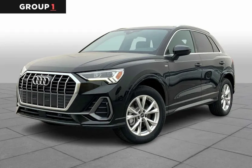 2025 Audi Q3 45 TFSI S line Premium Plus photo 1