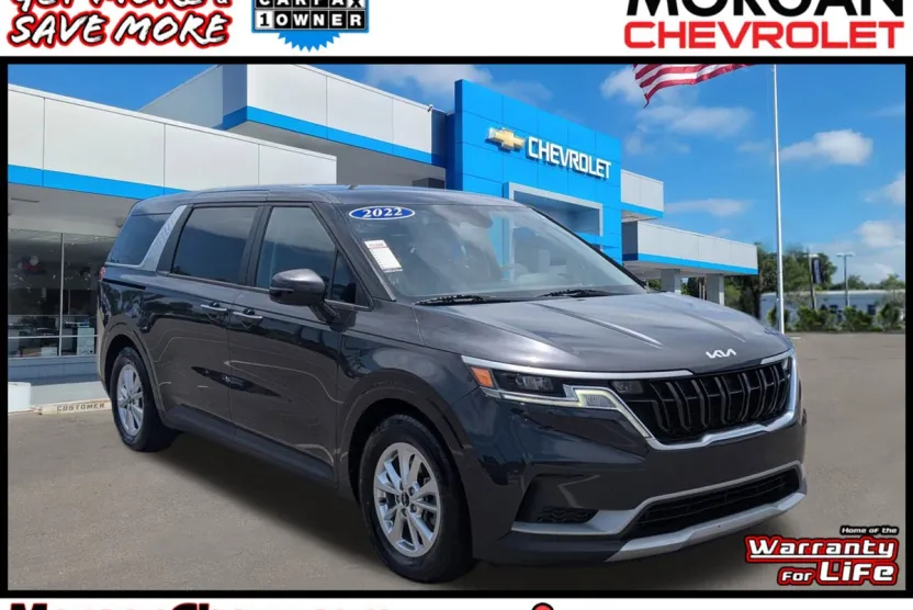2022 Kia Carnival LXS photo 1