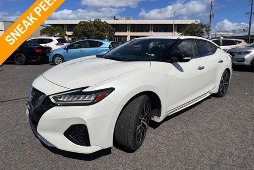 2023 Nissan Maxima SV photo 1