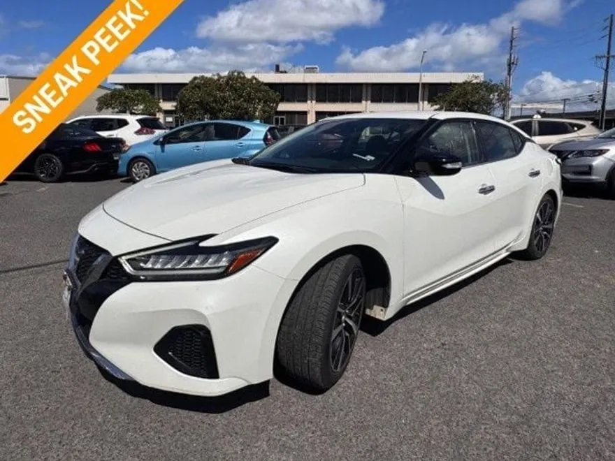 2023 Nissan Maxima SV photo 1