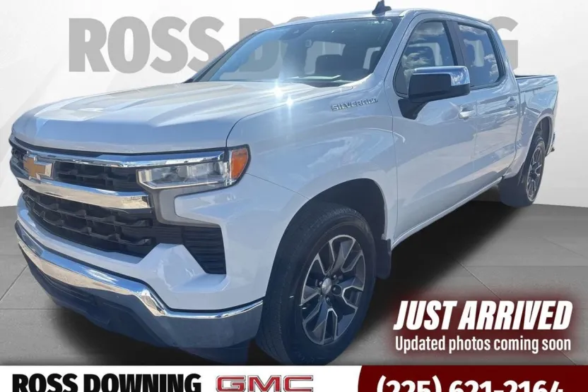 2022 Chevrolet Silverado 1500 LT photo 1