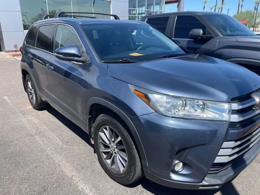 2018 Toyota Highlander SE XLE photo 1