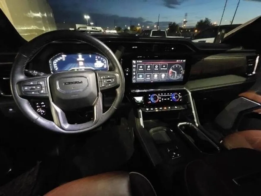 2024 Gmc Sierra 2500 HD Denali Ultimate photo 1