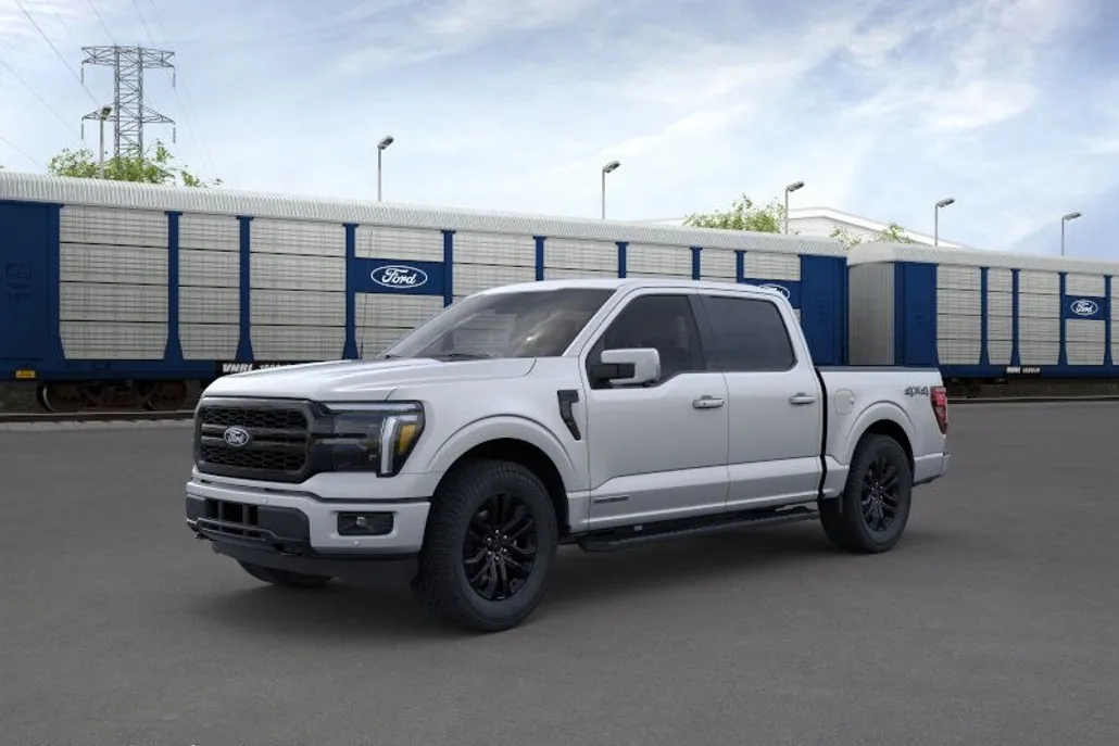 2025 Ford F-150 Lariat photo 1