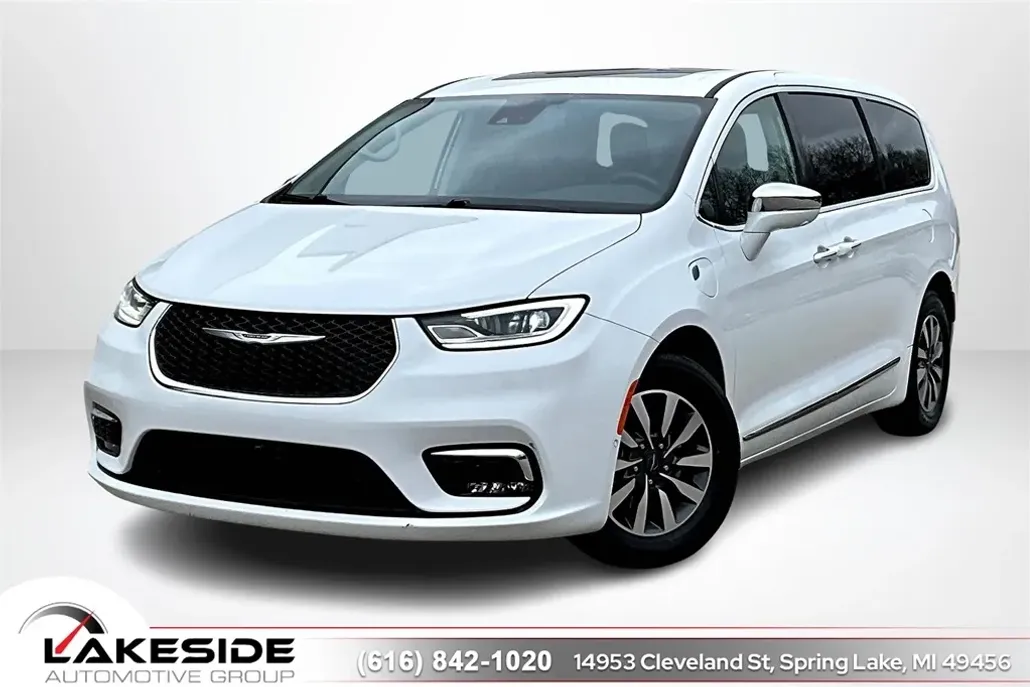 2022 Chrysler Pacifica Hybrid Limited photo 1