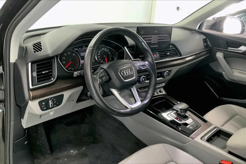 2022 Audi Q5 45 S line Premium photo 1
