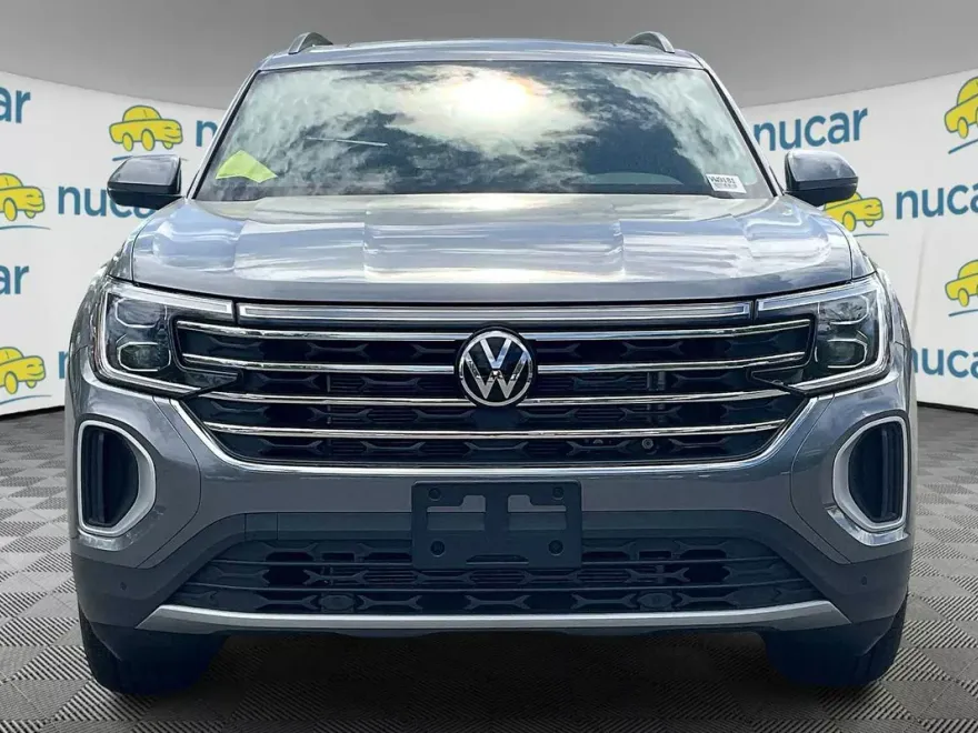 2025 Volkswagen Atlas SE photo 1