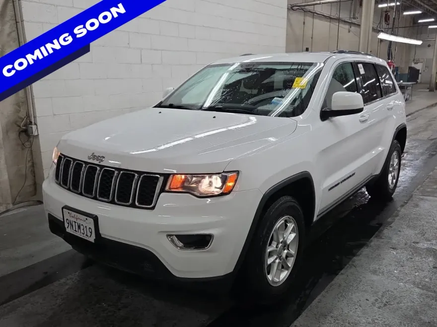 2020 Jeep Grand Cherokee Laredo E photo 1