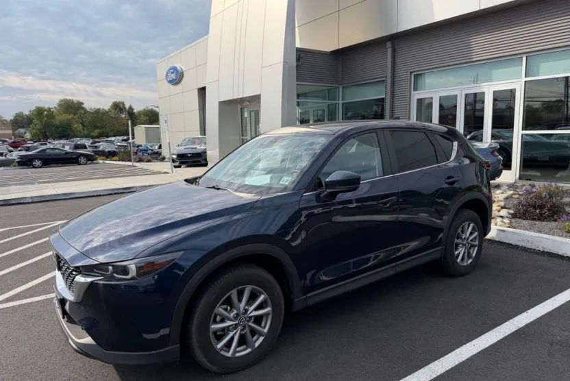 2022 Mazda CX-5 2.5 Select photo 1