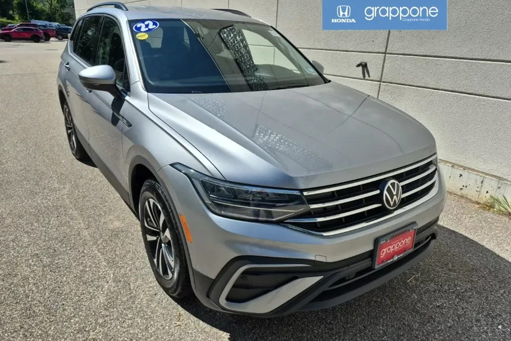 2022 Volkswagen Tiguan S photo 1