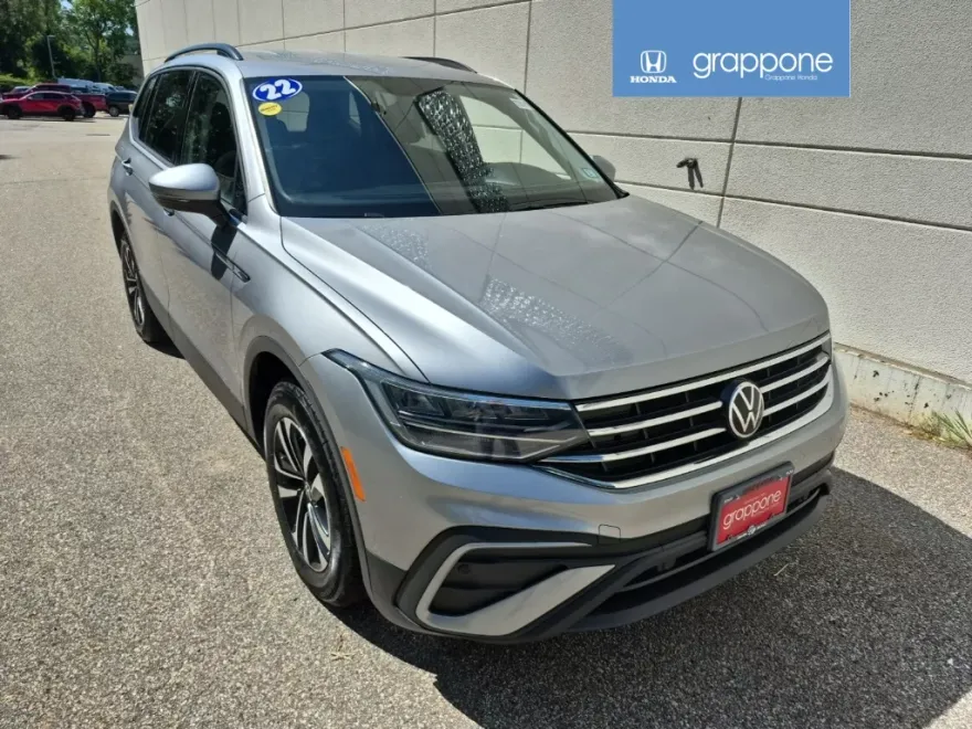 2022 Volkswagen Tiguan S photo 1