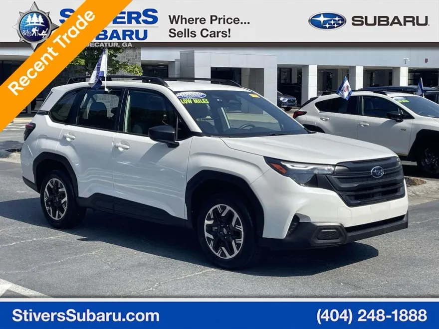 2025 Subaru Forester Base photo 1