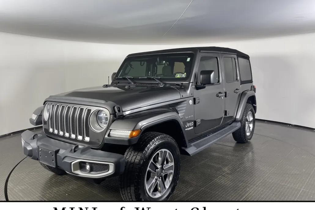 2019 Jeep Wrangler Unlimited Sahara photo 1