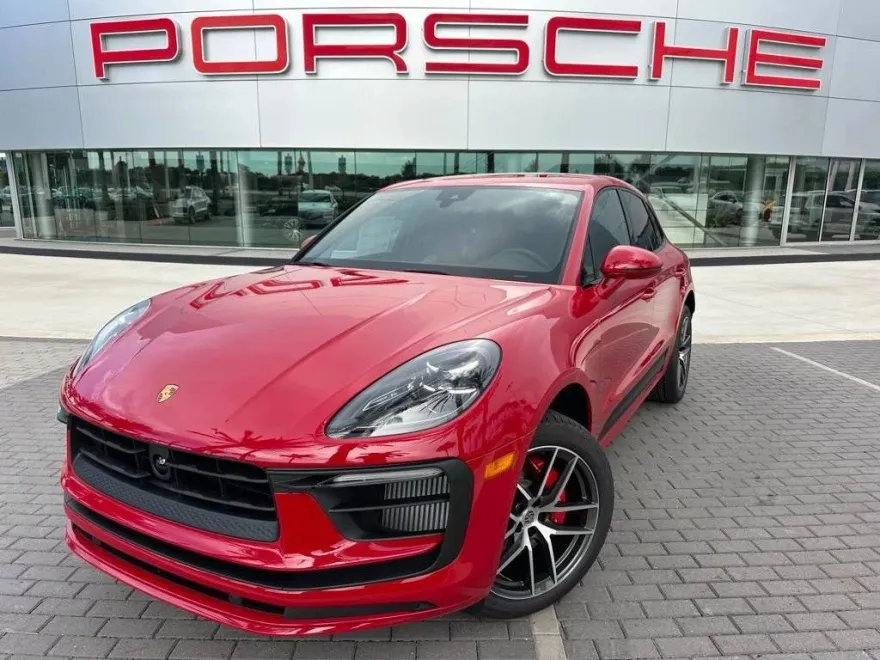 2025 Porsche Macan S photo 1