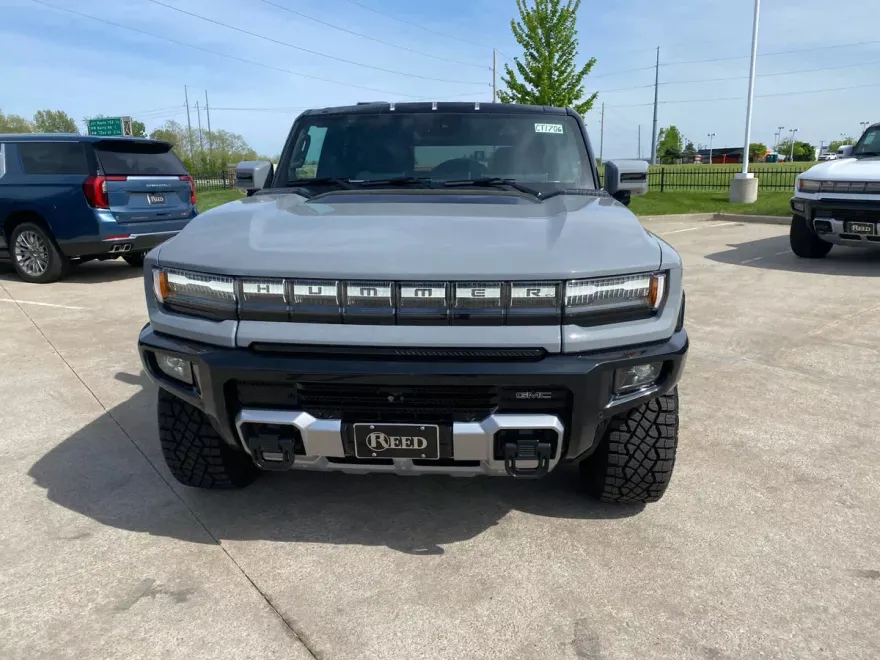 2025 Gmc Hummer EV photo 1
