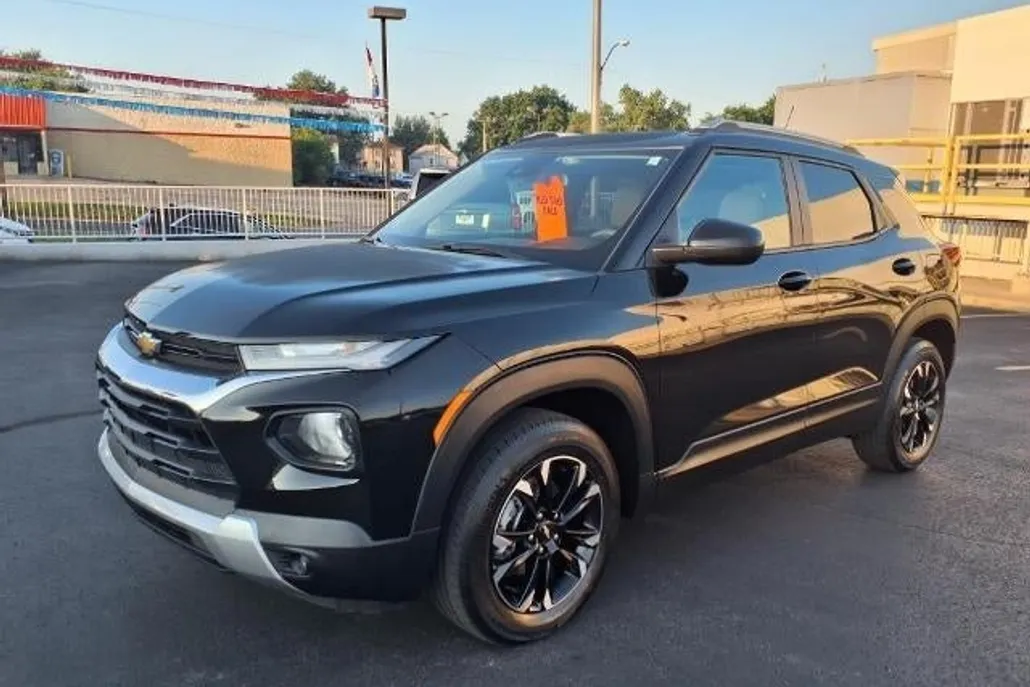 2022 Chevrolet Trailblazer LT photo 1
