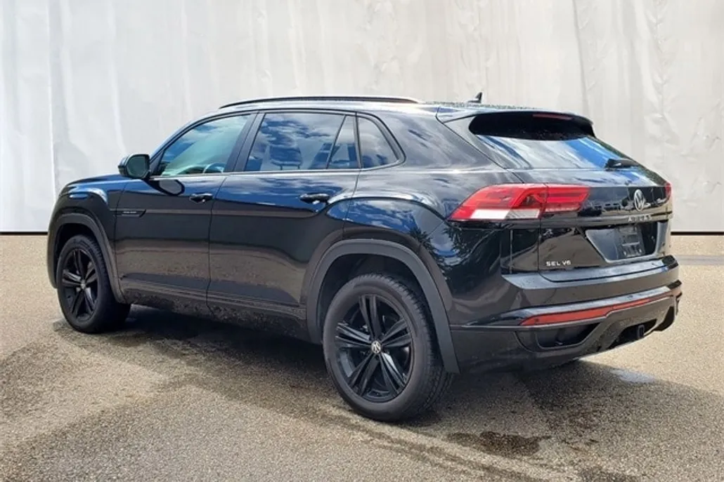 2023 Volkswagen Atlas Cross Sport V6 SEL R-Line photo 1