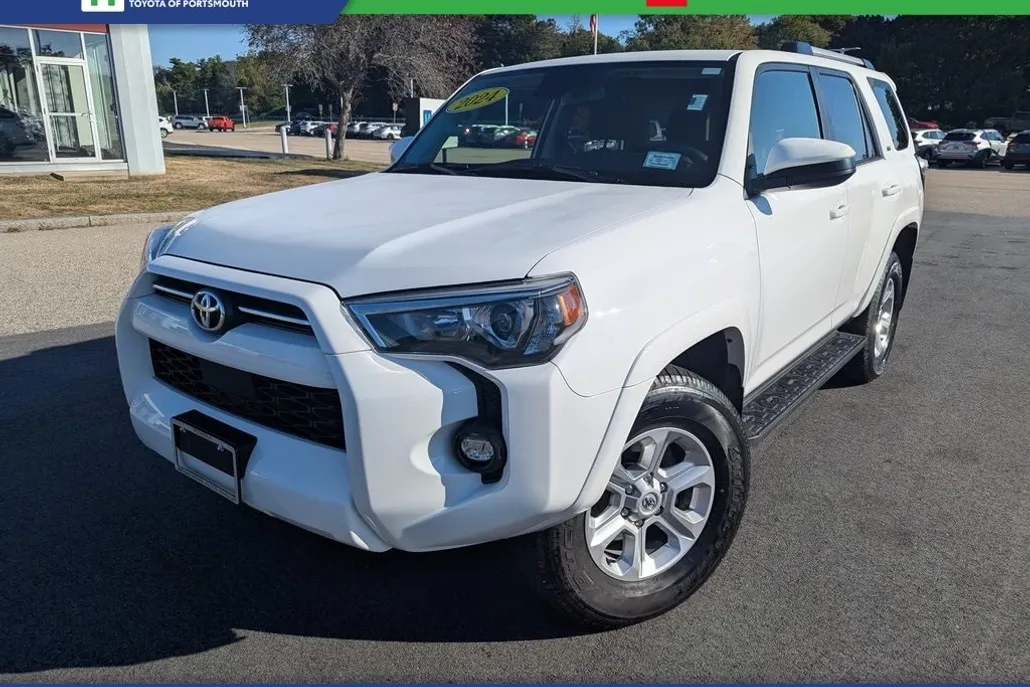2024 Toyota 4Runner SR5 photo 1