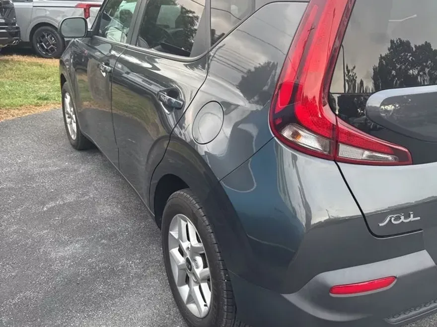 2020 Kia Soul S photo 1