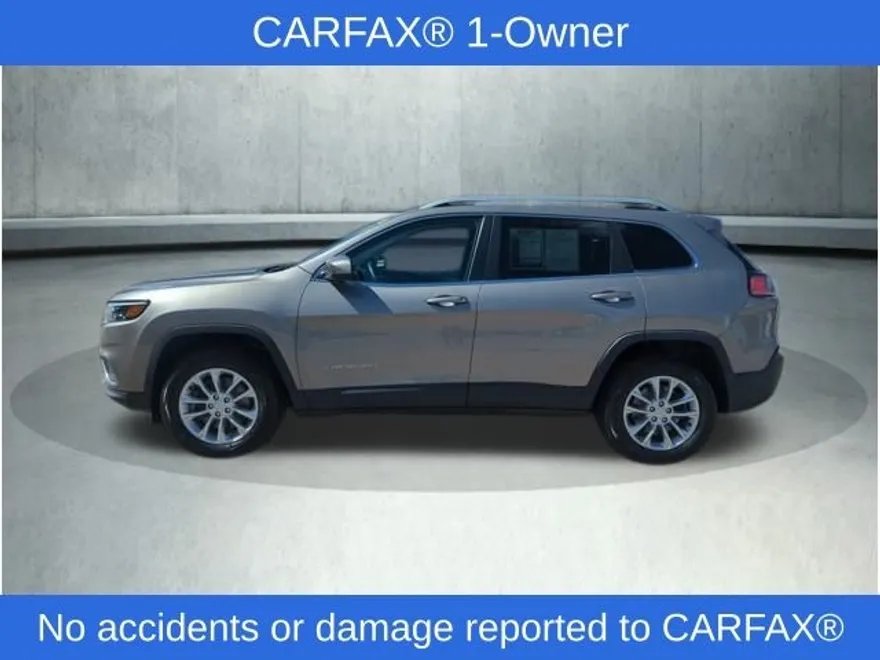 2019 Jeep Cherokee Latitude photo 1