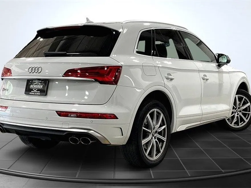 2022 Audi SQ5 Premium Plus photo 1