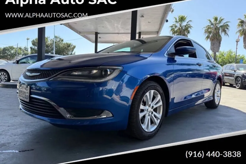 2015 Chrysler 200 Limited photo 1