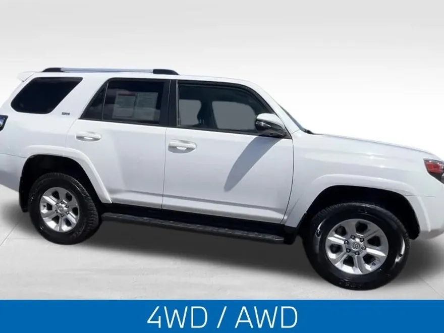 2024 Toyota 4Runner SR5 Premium photo 1