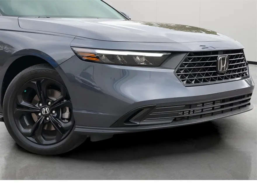 2025 Honda Accord SE photo 1