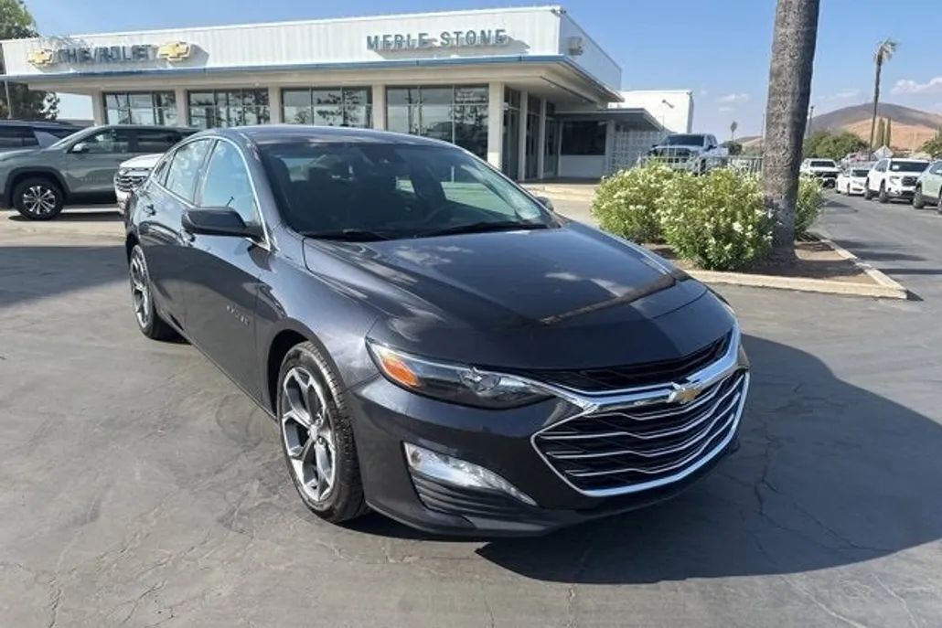2023 Chevrolet Malibu 1LT photo 1