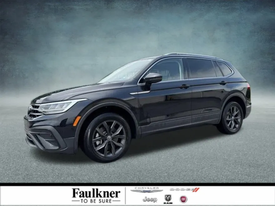 2024 Volkswagen Tiguan SE Wolfsburg Edition photo 1