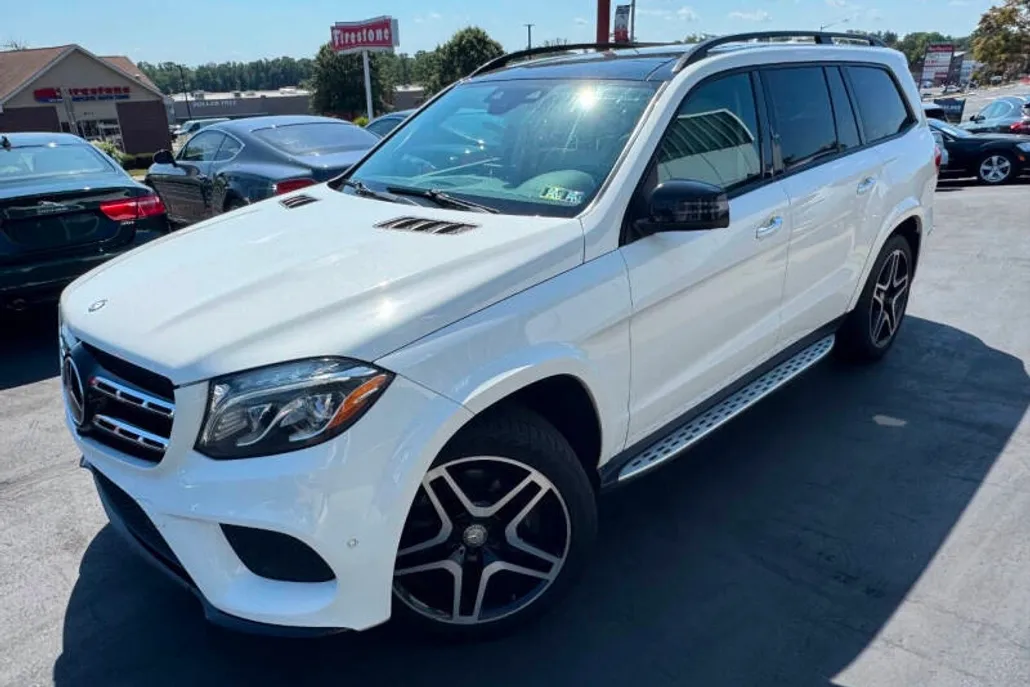 2017 Mercedes Benz GLS 550 4MATIC photo 1