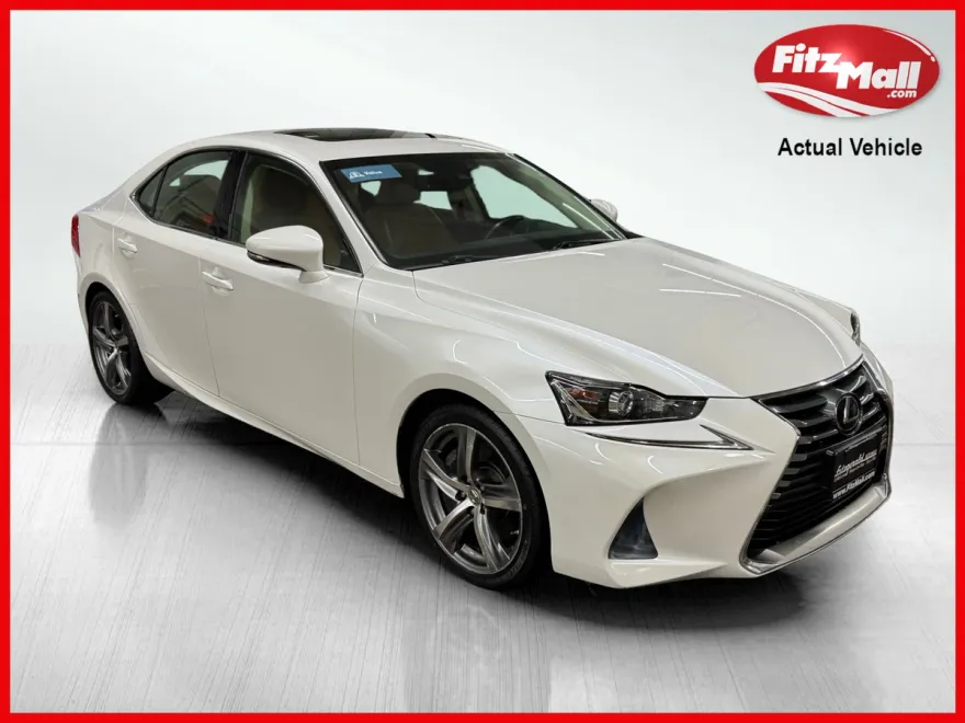 2017 Lexus IS 300 AWD photo 1