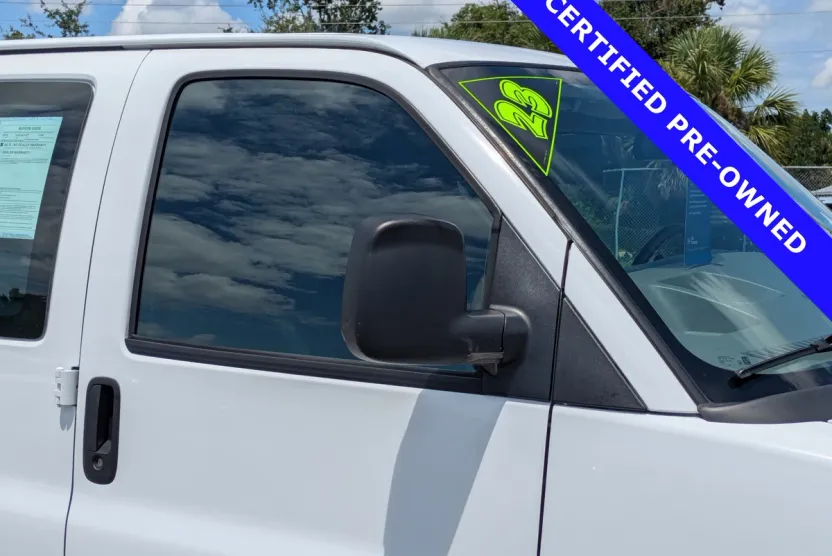 2023 Chevrolet Express 2500 Cargo photo 1