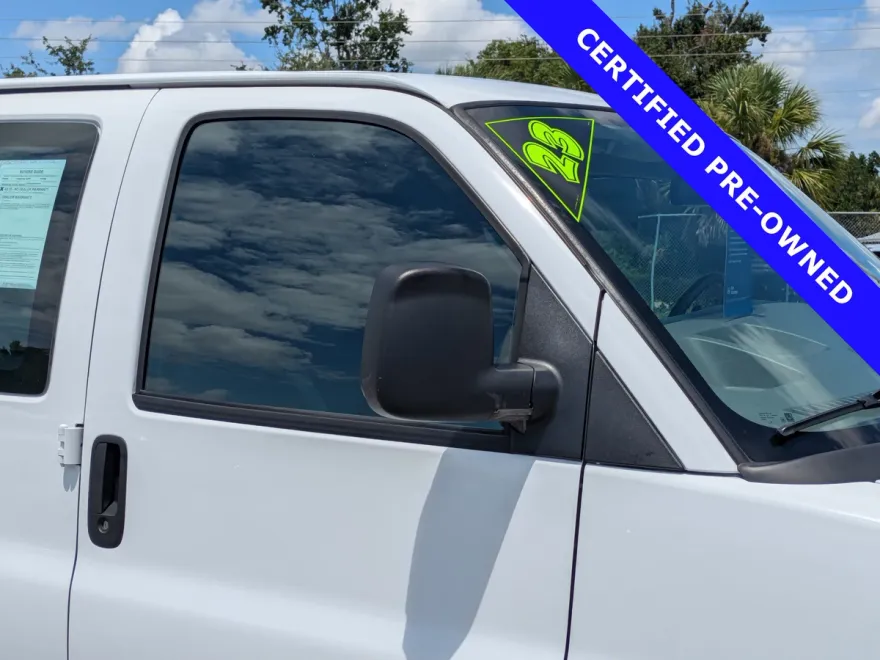 2023 Chevrolet Express 2500 Cargo photo 1