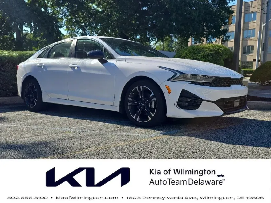 2024 Kia K5 GT-Line photo 1