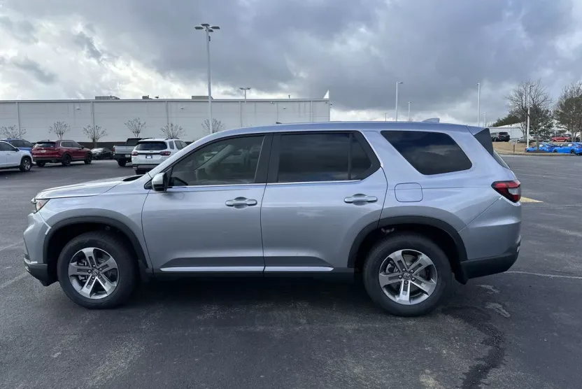 2025 Honda Pilot EX-L photo 1