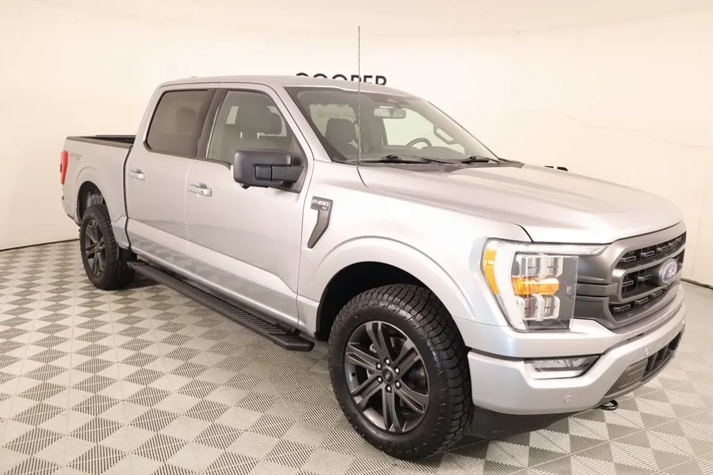 2023 Ford F-150 XLT photo 1