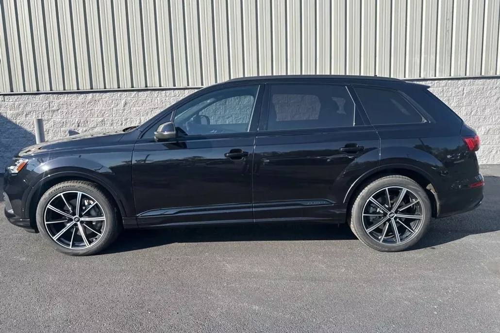 2020 Audi Q7 Prestige 55 photo 1
