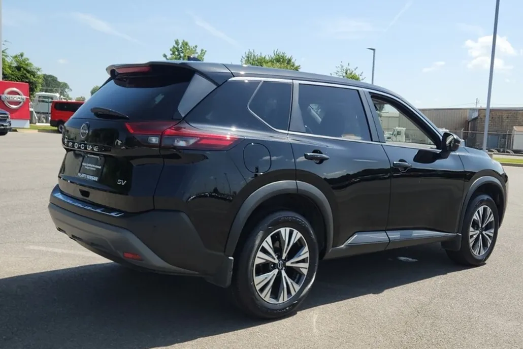 2023 Nissan Rogue SV photo 1