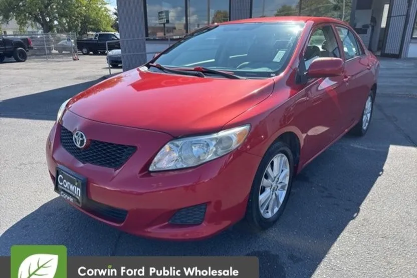 2010 Toyota Corolla LE photo 1