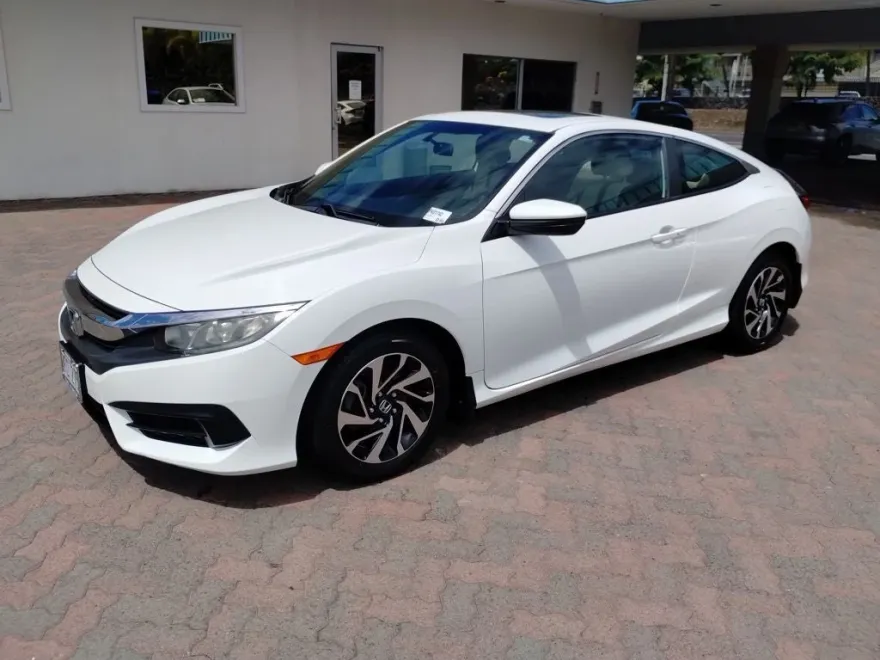 2018 Honda Civic photo 1