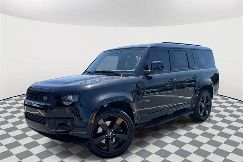 2025 Land Rover Defender 130 X-Dynamic SE photo 1