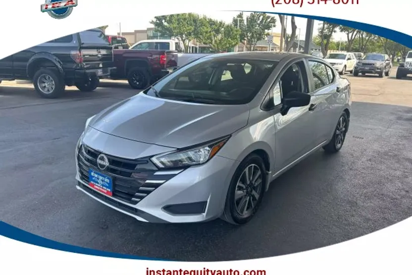 2024 Nissan Versa Sedan photo 1