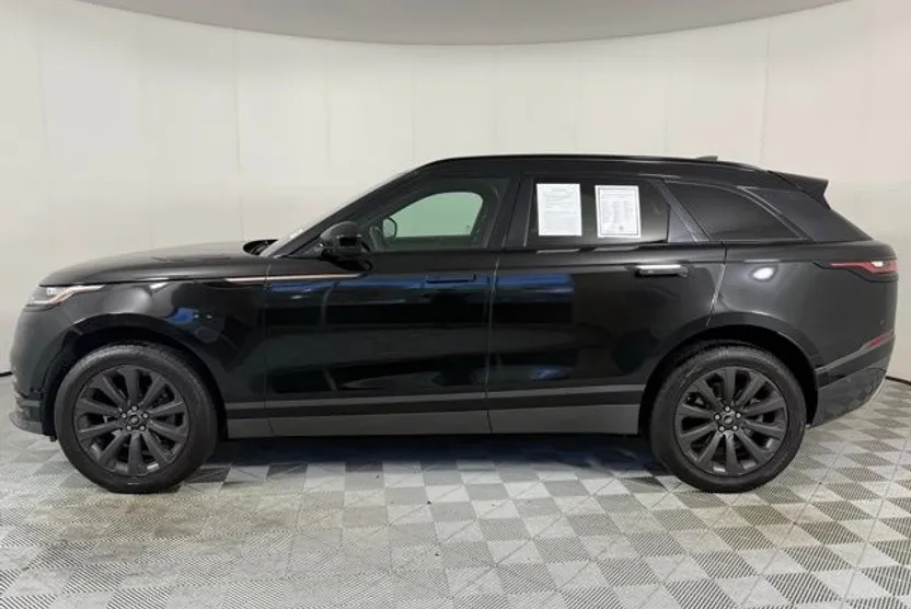 2018 Land Rover Range Rover Velar SE photo 1